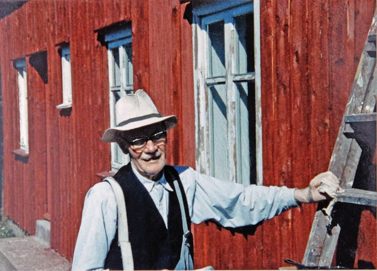 Martin maler uthuset i 1984 92 år